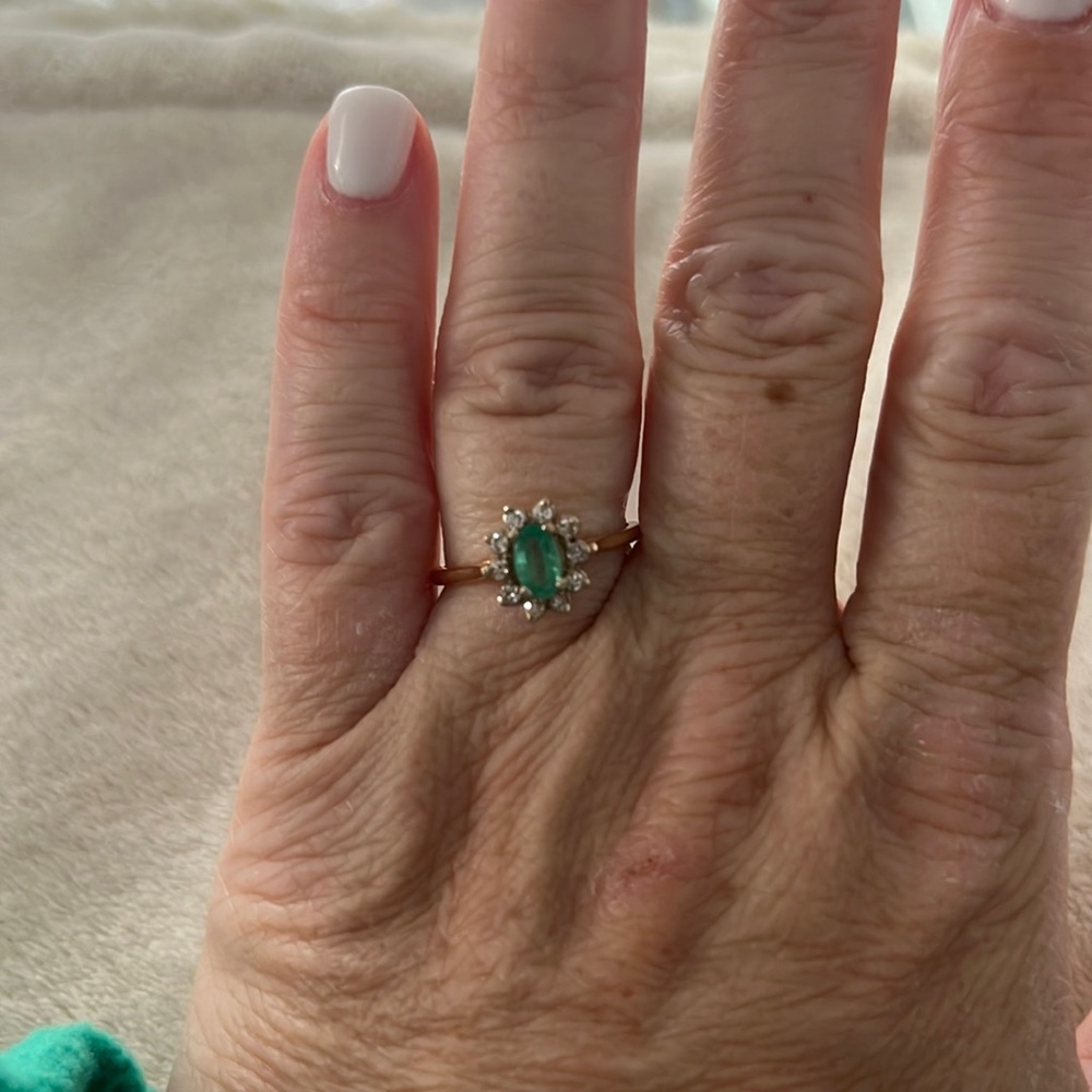 Emerald and Diamond 14KT gold